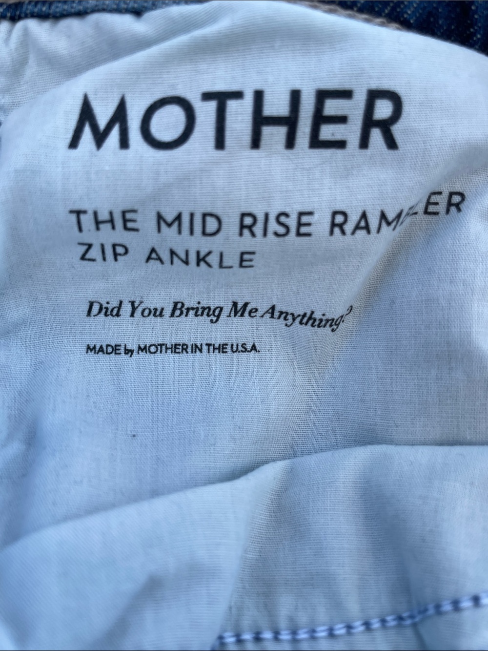 MOTHER *RAMBLER ZIP ANKLE MID RISE *DID YOU BRING ME ANYTHING *SIZE 29 *NWT 268. - Picture 11 of 12